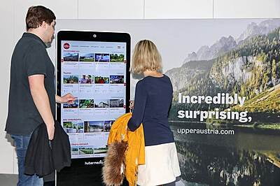 destination.kiosk 49-Zoll INDOOR destination.kiosk 49-Zoll INDOOR