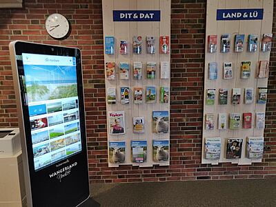 destination.kiosk 49-Zoll INDOOR destination.kiosk 49-Zoll INDOOR